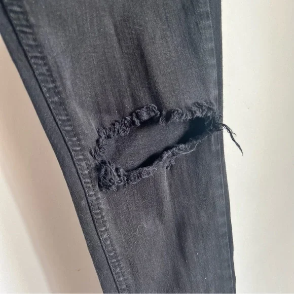 TOPSHOP Jamie High Waist Ripped Skinny Jeans in Black - Picture 7 of 8